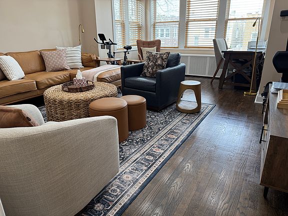 4th image of 4819 Wright Ter APT 2