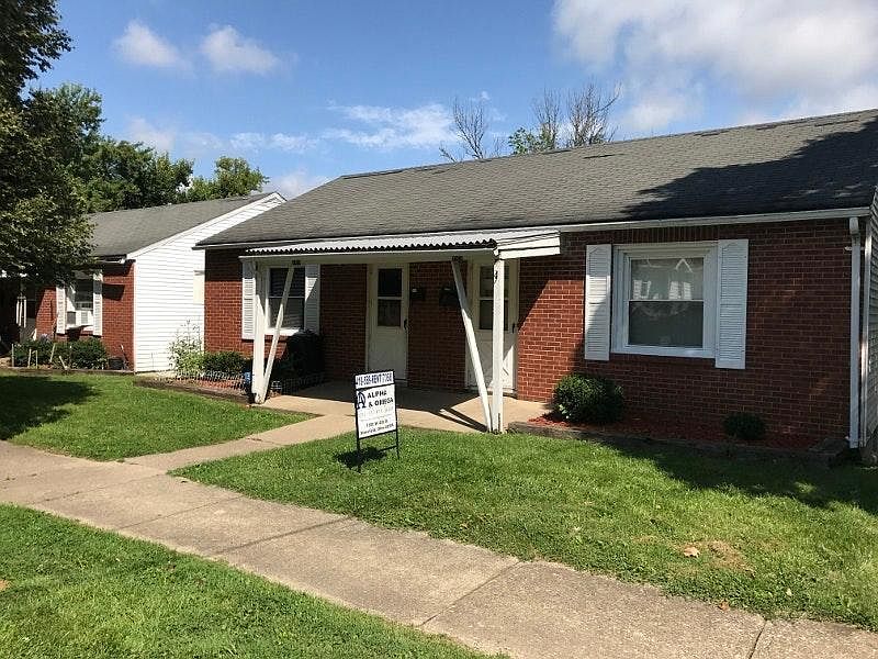 1st image of 458 Sherman Pl #470