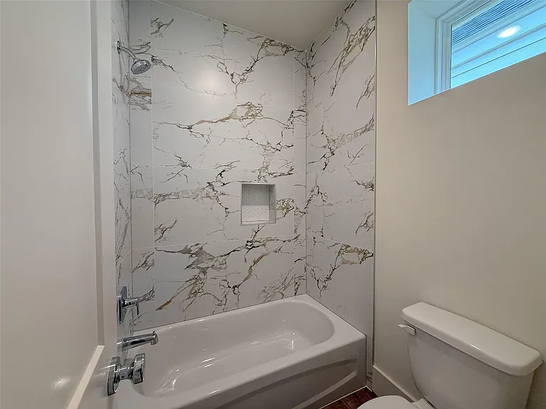 879 Rachel St #F — Photo 19