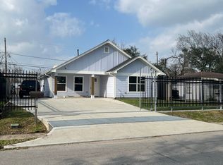 10409 Burman St, Houston, TX 77029