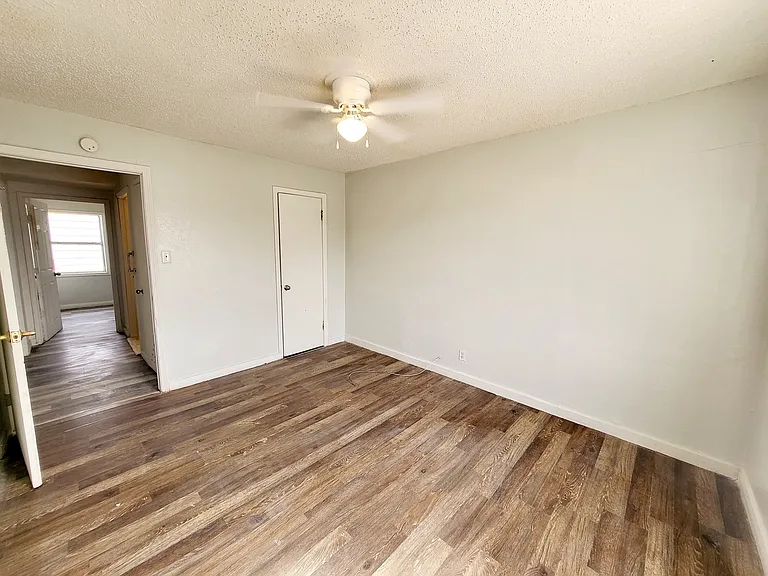 1501 Sycamore St #A — Photo 15