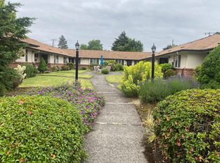 12472 SW 12th St, Beaverton, OR 97005