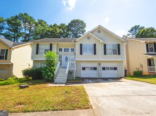 1050 Falling Water Ln, Norcross, GA 30093