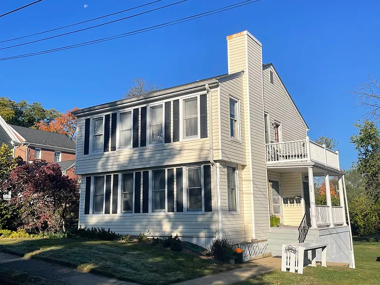 505 Hawke St — Photo 1