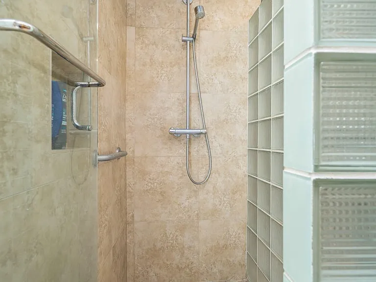 41 Lincoln Pl — Photo 28