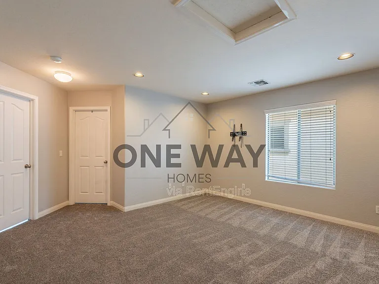 1057 S Deerfield Ln — Photo 24