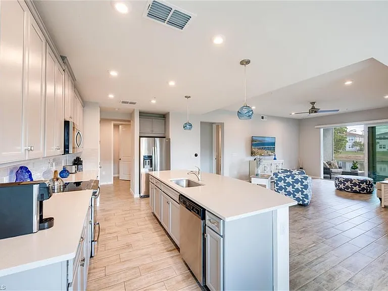 4607 Arboretum Cir #103 — Photo 6