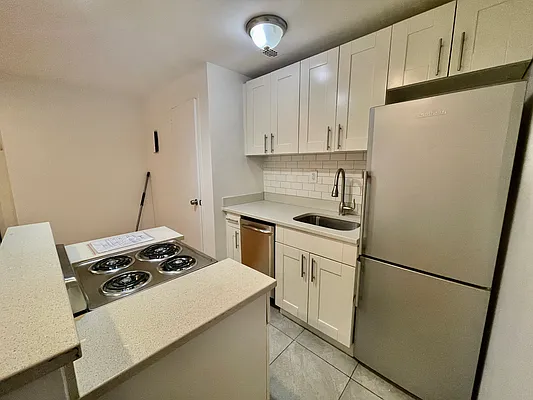 Rented by Compass | media 20