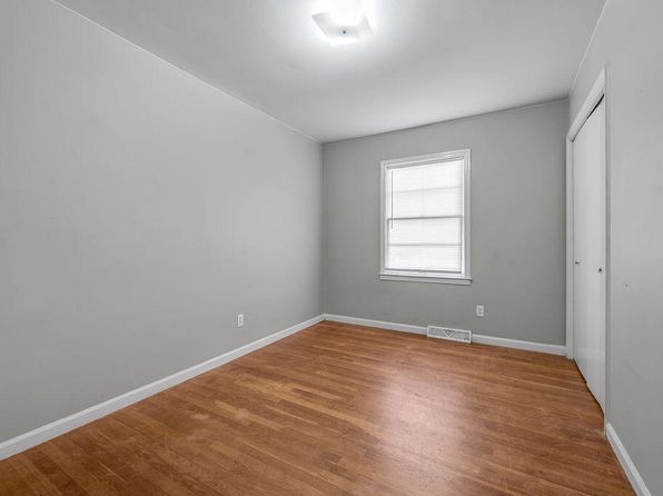 lexington-kentucky-77556065 picture