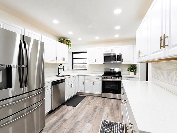 5th image of 7551 Polk St