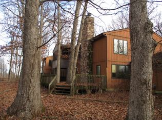 64 Timber Dr, Valparaiso, IN 46385
