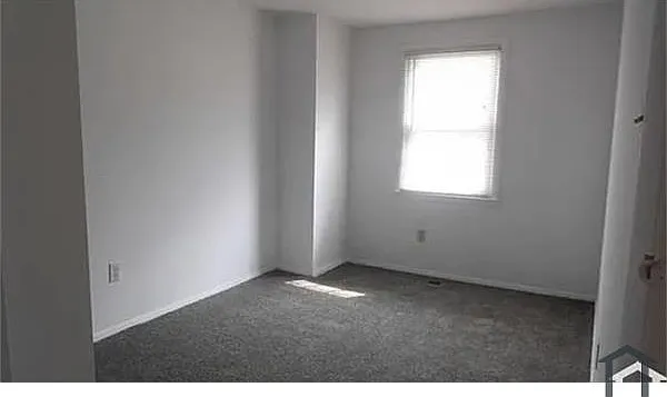3 bed, $2,900 — Photo 3