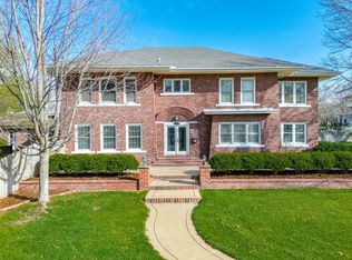 1316 E 10th Ave, Winfield, KS 67156