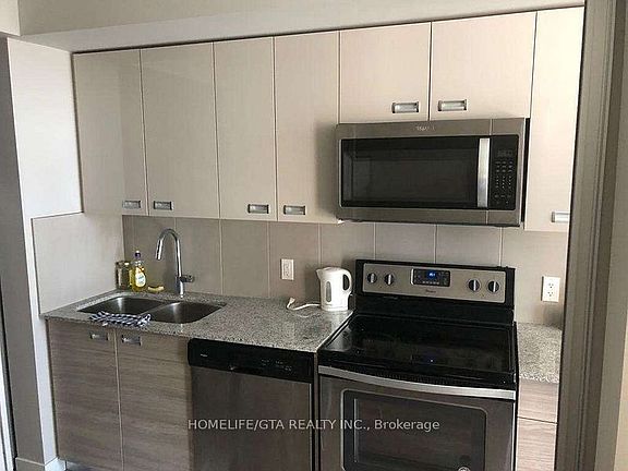 5th image of 308 Lester St #516