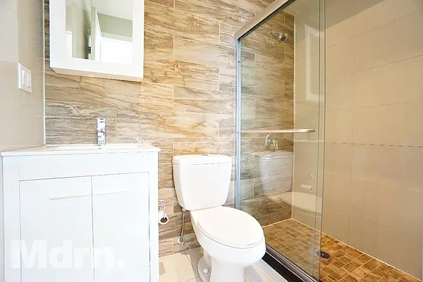 Rented by Mdrn Residential | media 44