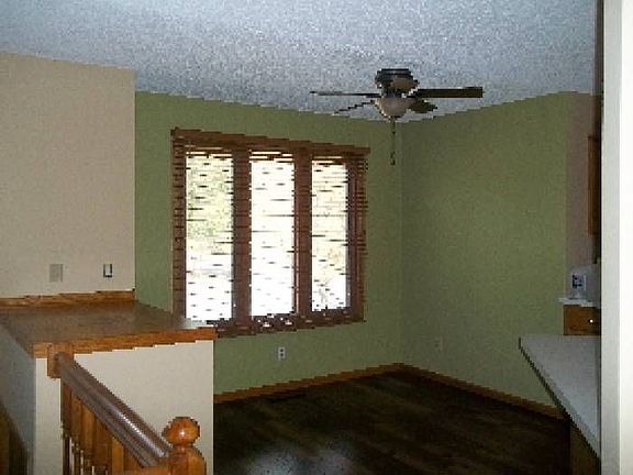 INFORMAL DINING AREA