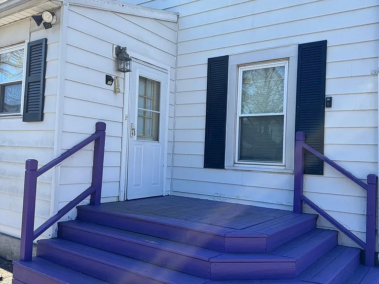 700 Schiller Ave — Photo 24