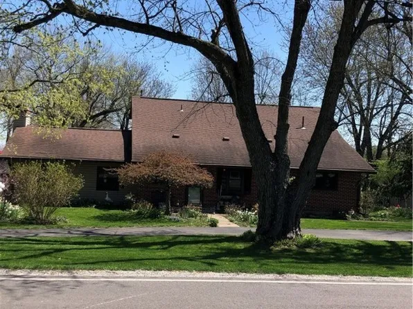 8145 S Palmer Rd, New Carlisle, OH 45344