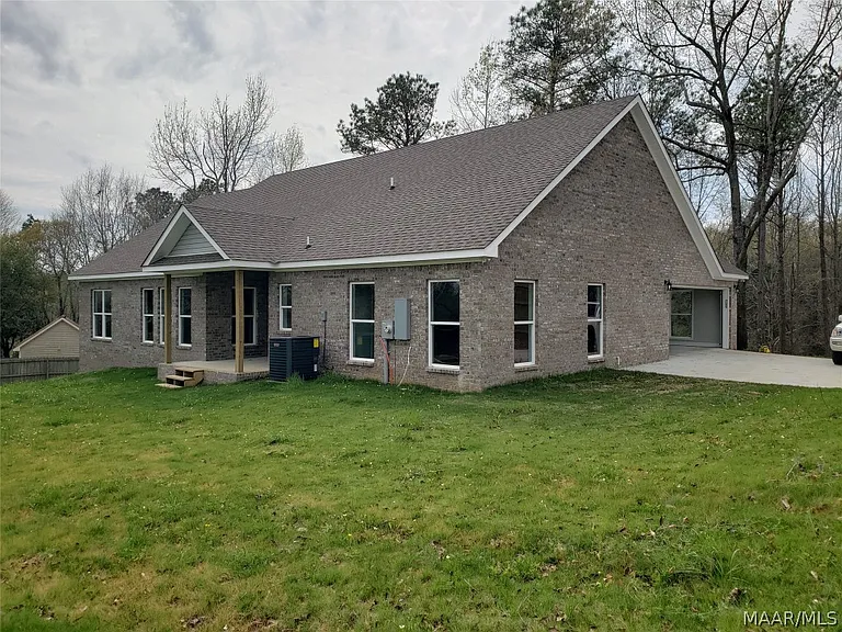 564 McRae Rd — Photo 6