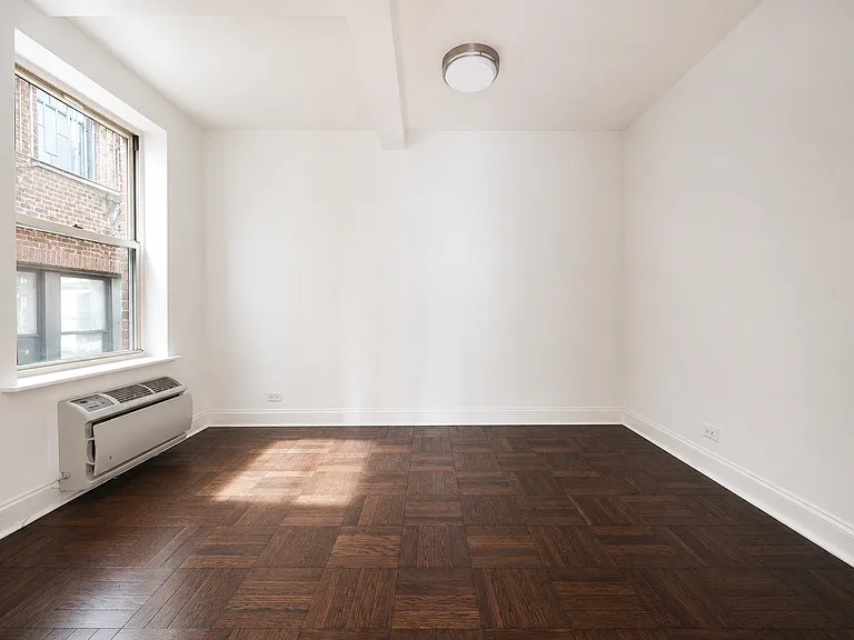 36 E 36th St #5-I — Photo 13