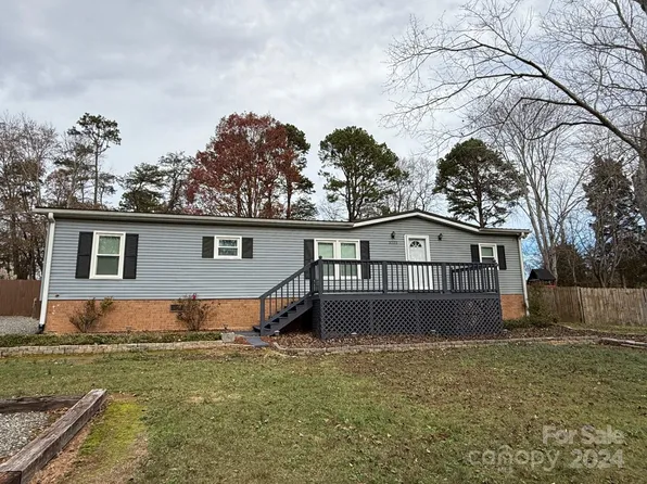 3222 Ole Country Ln, Claremont, NC 28610