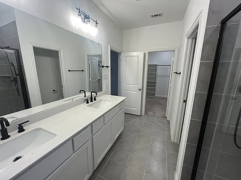 3306 Colorado Ln — Photo 9