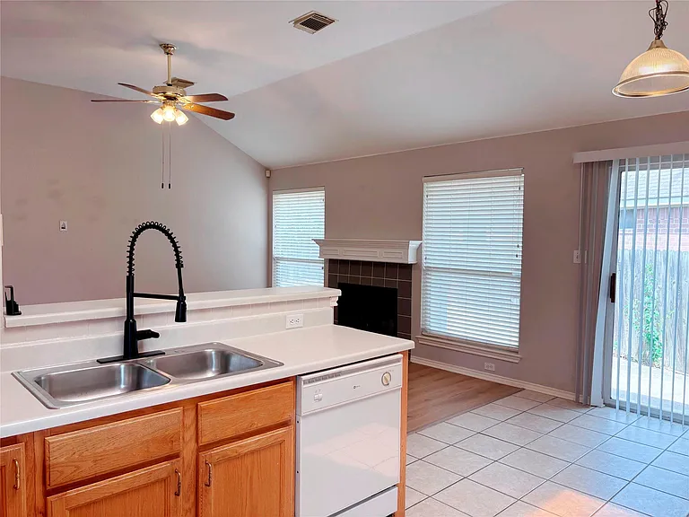 14901 Sand Dollar Ct — Photo 10