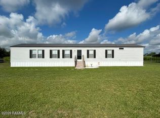 220 Tom Schexnader Rd, Opelousas, LA 70570
