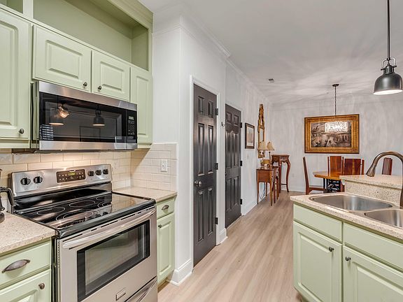 5th image of 1433 Cambridge Lakes Dr #102B