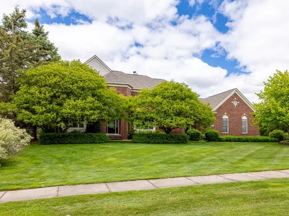 50550 W Fellows Creek Ct, Plymouth, MI 48170