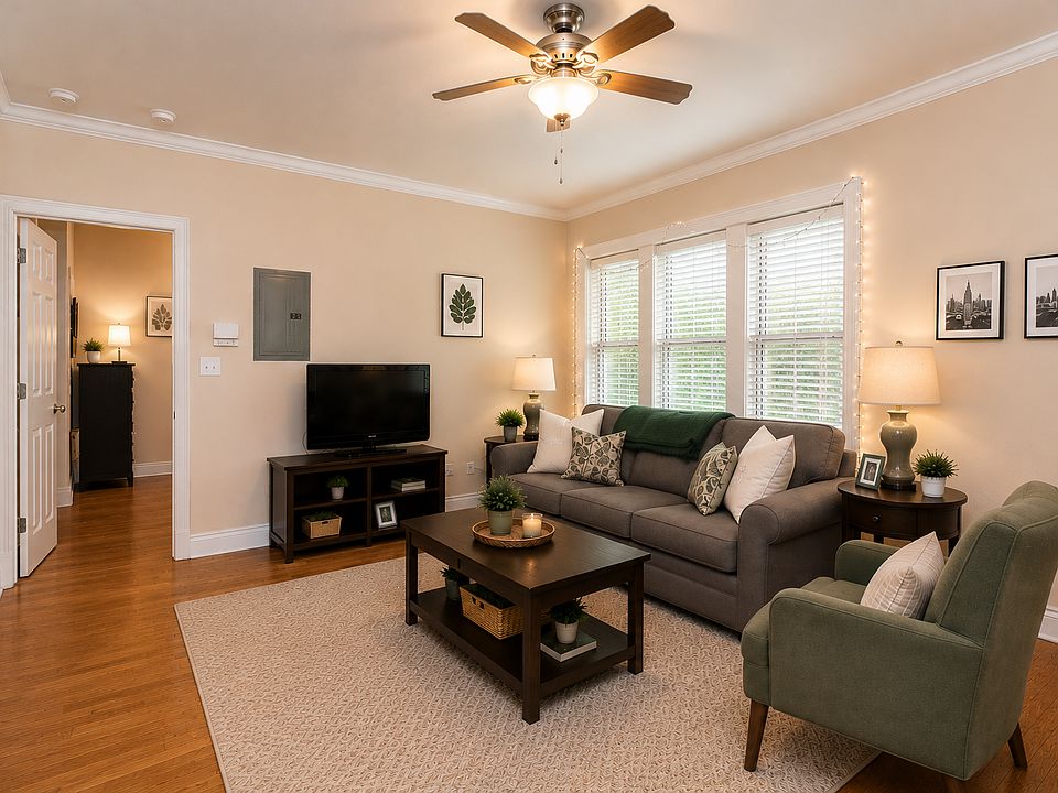 1st image of 1516 W Waveland Ave #1