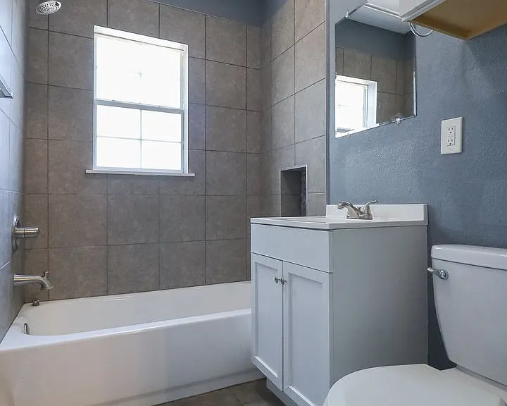 353 S Zunis Ave Duplex — Photo 15