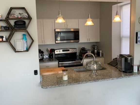5th image of 3851 Folsom Ave