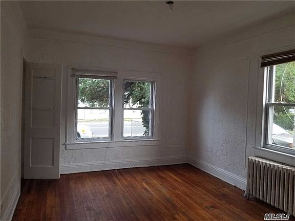 2nd image of 844 Seaman Ave E APT 1