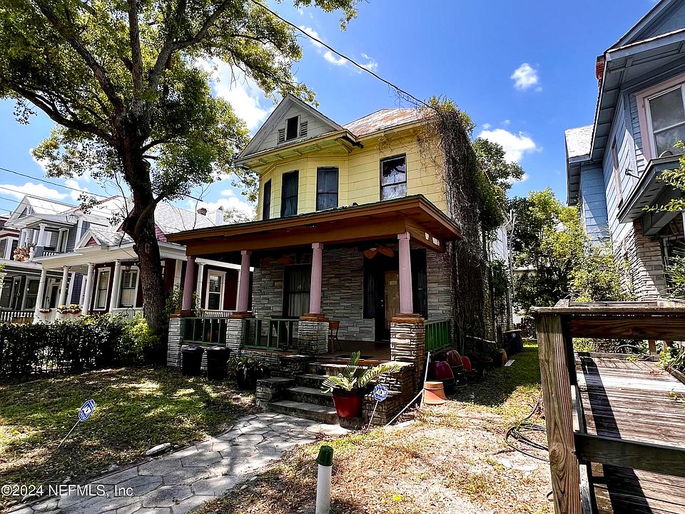 1st image of 1552 N PEARL Street