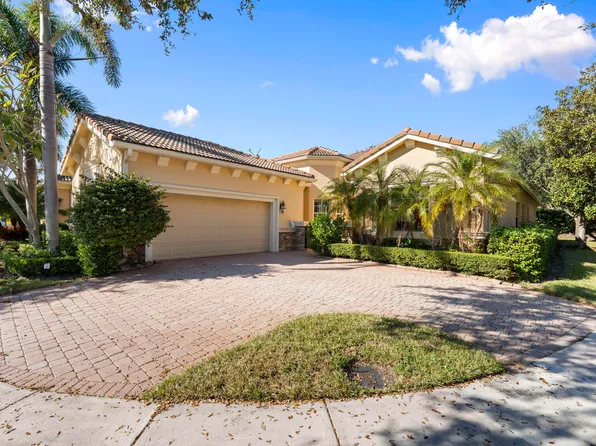 9360 SW Nuova Way, Port St Lucie, FL 34986