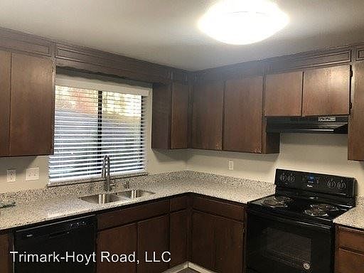 2nd image of 490 S River Ave APT B