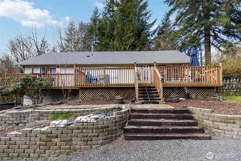 2nd image of 421 McAdams Road E