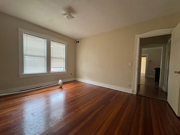4th image of 1050 Capitol Ave #6
