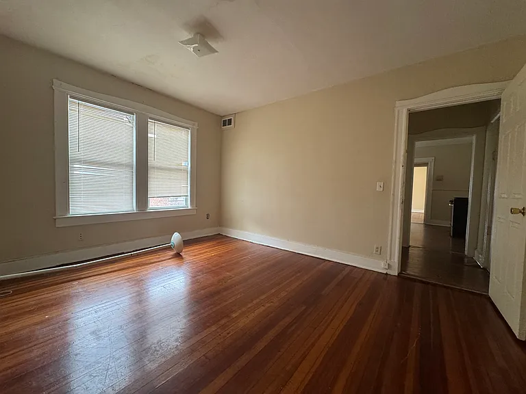 1050 Capitol Ave #6 — Photo 4