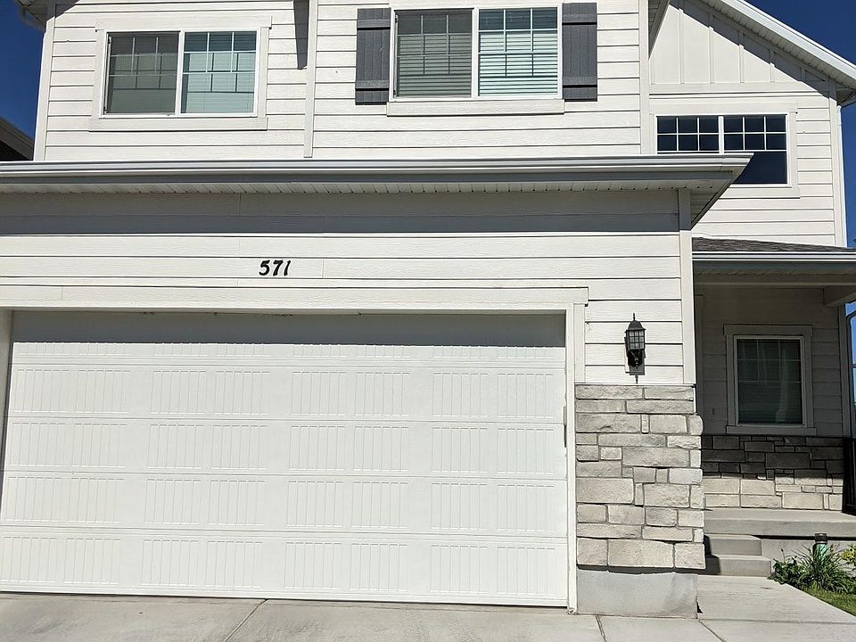 1st image of 571 N 20 W