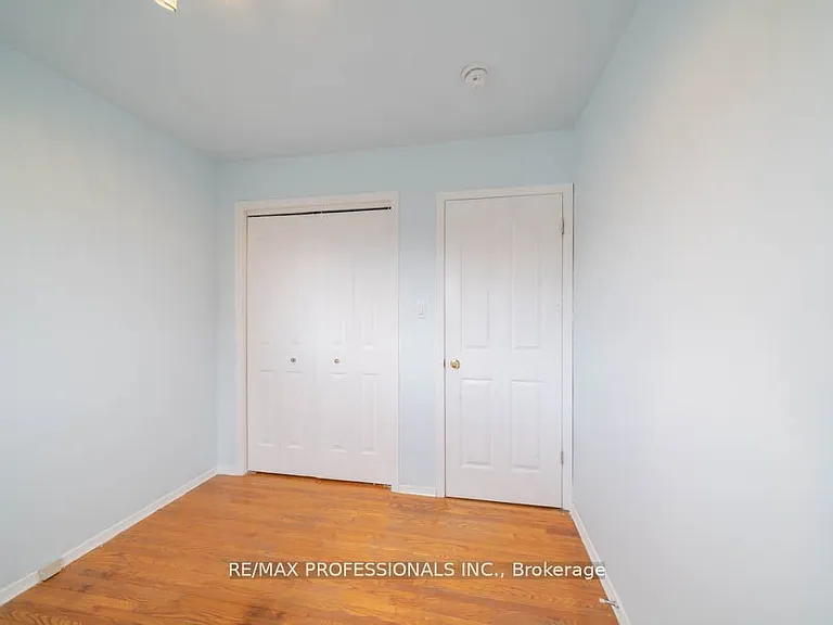 13 Baraniuk St #UPPER — Photo 12