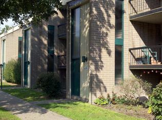 2908 Treeside St NW APT E, Canton, OH