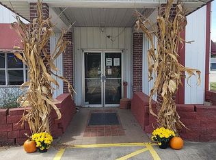 545 N Hickory St, Du Quoin, IL 62832