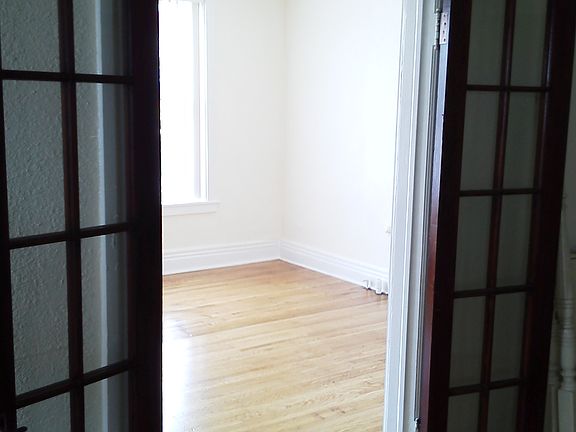 3rd image of 736 Elmwood Ave APT 2
