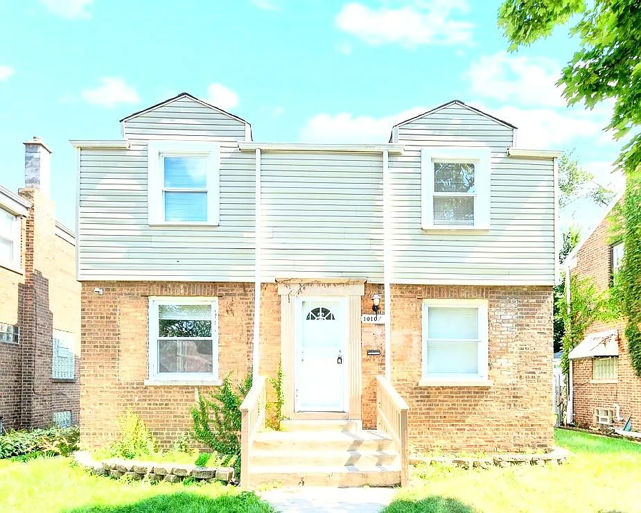 10107 S Paxton Ave photo 1