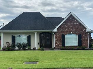 322 Aspen Dr, Raceland, LA 70394