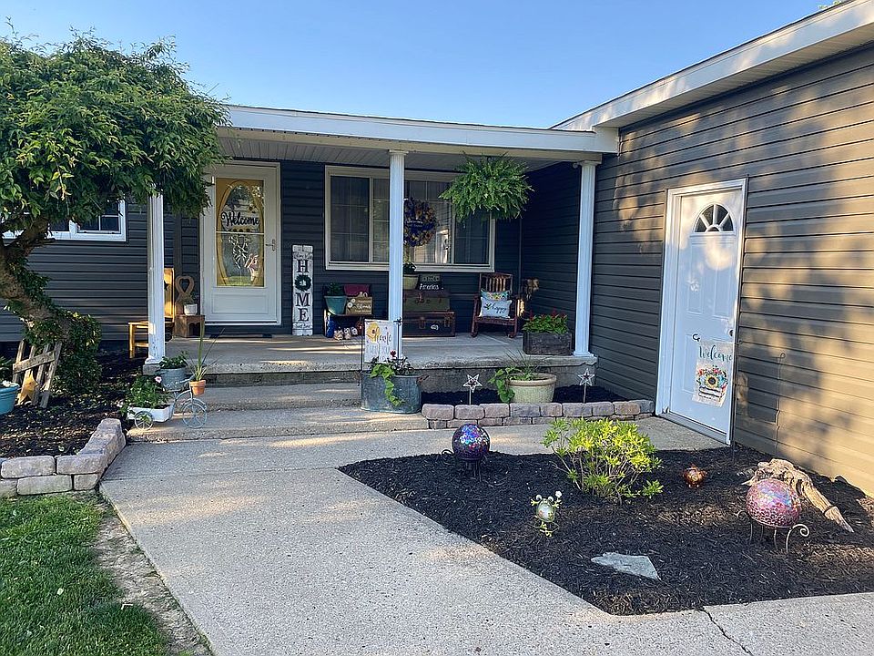 1st image of 52570 East Dr