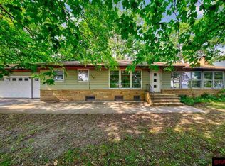 200 Lake Ave, Madison Lake, MN 56063