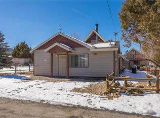 919 Fir Ln, Big Bear City, CA 92314